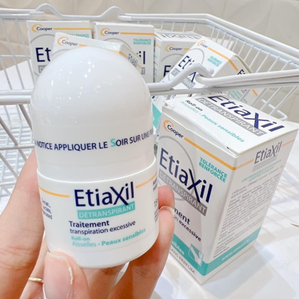 Lăn Khử Mùi EtiaXil Màu Xanh Cho Da Nhạy Cảm 15ml Lăn Khử Mùi EtiaXil Màu Xanh Cho Da Nhạy Cảm 15ml