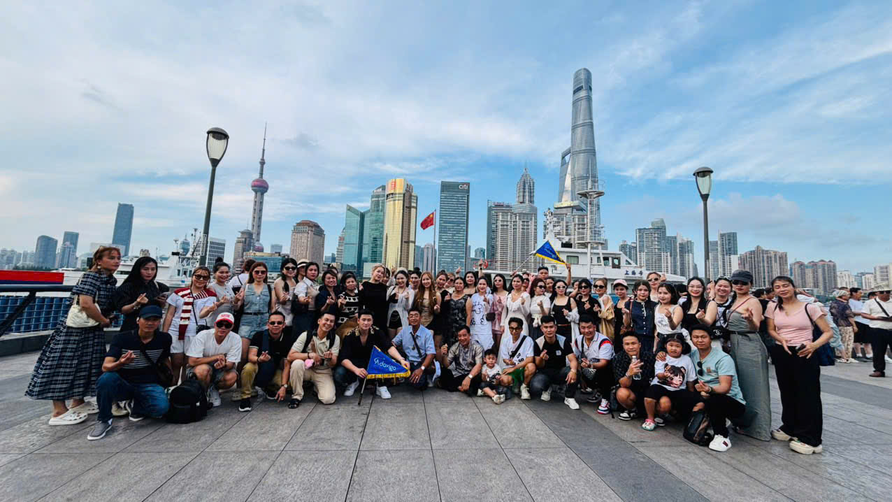 Hàng A cosmetics e bán hàng chính hãng, hình du lịch Thượng Hải Với công ty là thấy em bán hàng uy tính rồi nè Hàng A cosmetics e bán hàng chính hãng, hình du lịch Thượng Hải Với công ty là thấy em bán hàng uy tính rồi nè