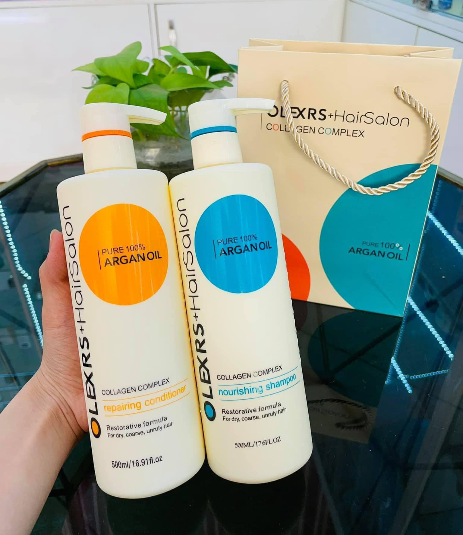 bạn có từng nghe qua về Cặp Dầu Gội Xả Olexrs Argan Oil làm đẹp tóc chưa? bạn có từng nghe qua về Cặp Dầu Gội Xả Olexrs Argan Oil làm đẹp tóc chưa?