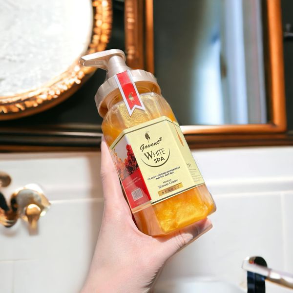 Sữa tắm trắng mịn da Govent 500ml Sữa tắm trắng mịn da Govent 500ml