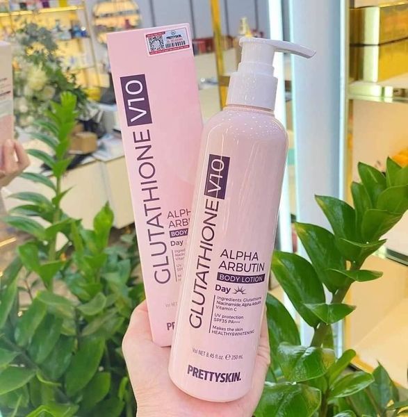 Kem Dưỡng thể Prettyskin trắng da chống nắng Glutathione V10 Alpha Arbutin Body Lotion SPF 35+++ 250ml