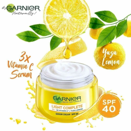 Kem Dưỡng trắng da Garnier Vitamin C Bright Complete Vitamin C Serum Cream SPF30 PA+++ 50ml Kem Dưỡng trắng da Garnier Vitamin C Bright Complete Vitamin C Serum Cream SPF30 PA+++ 50ml