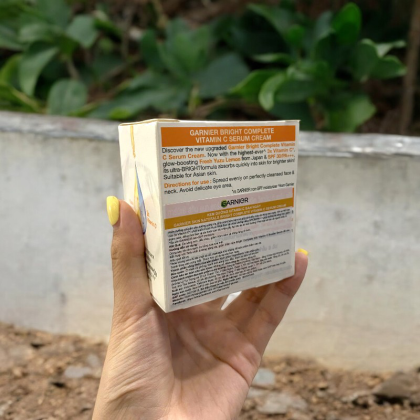 Kem Dưỡng trắng da Garnier Vitamin C Bright Complete Vitamin C Serum Cream SPF30 PA+++ Kem Dưỡng trắng da Garnier Vitamin C Bright Complete Vitamin C Serum Cream SPF30 PA+++
