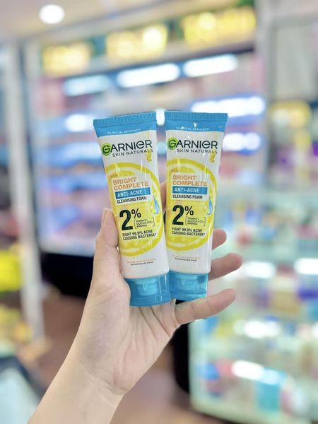 Hiệu quả sử dụng Garnier Bright Complete Anti-Acne Cleansing Foam Hiệu quả sử dụng Garnier Bright Complete Anti-Acne Cleansing Foam