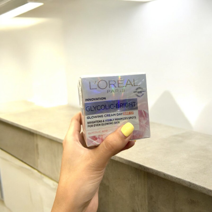 Kem Dưỡng Ban Ngày L'Oreal Paris Sáng Da Glycolic Bright Glowing Cream Day SPF17 50ml Kem Dưỡng Ban Ngày L