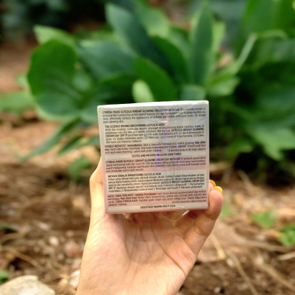 Kem Dưỡng Ban Ngày L'Oreal Paris Sáng Da Glycolic Bright Glowing Cream Day SPF17 50ml Kem Dưỡng Ban Ngày L