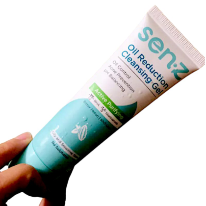 Gel Rửa Mặt Senz Oil Reduction Cleansing Gel 150ml với thành phần tự nhiên là khổ qua
