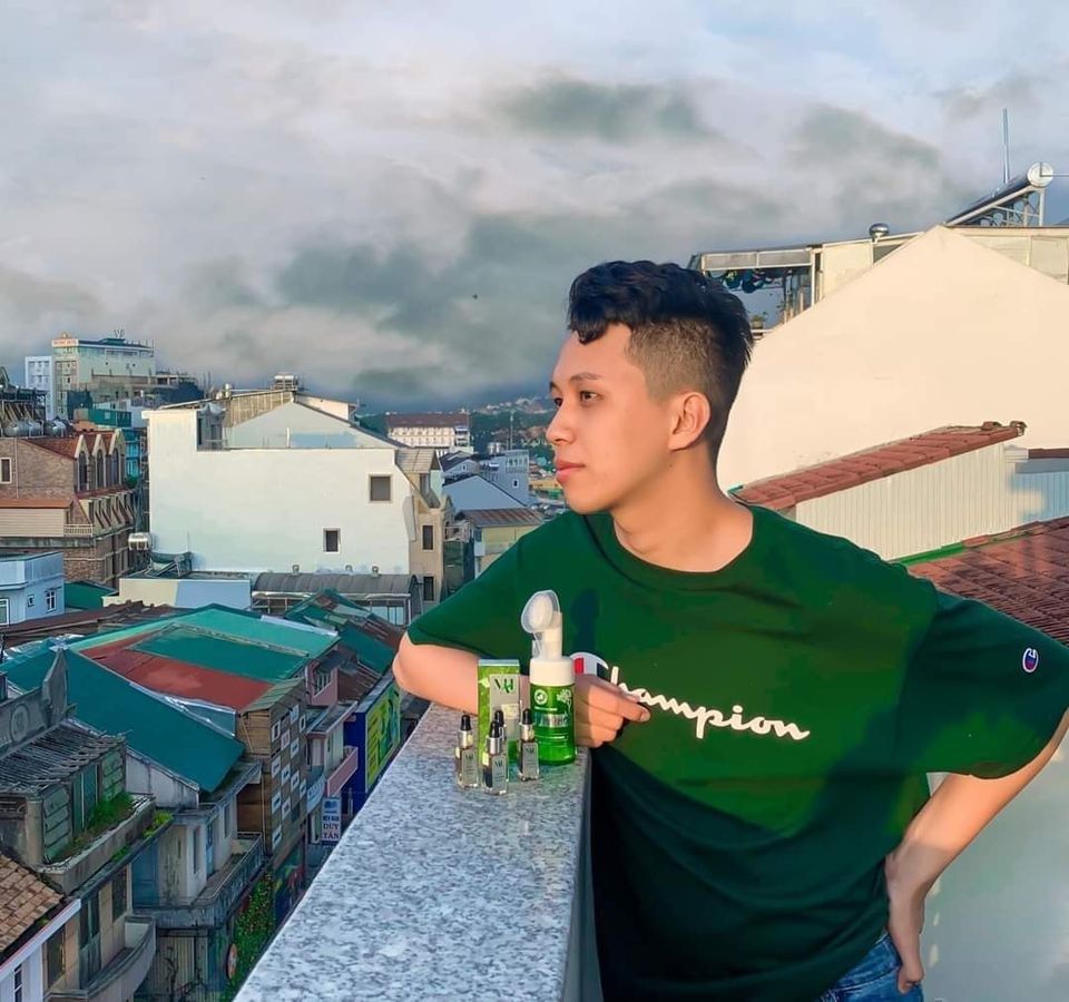 Điểm lại các nam thần nhà trị mụn quốc dân Dr.Mai Điểm lại các nam thần nhà trị mụn quốc dân Dr.Mai