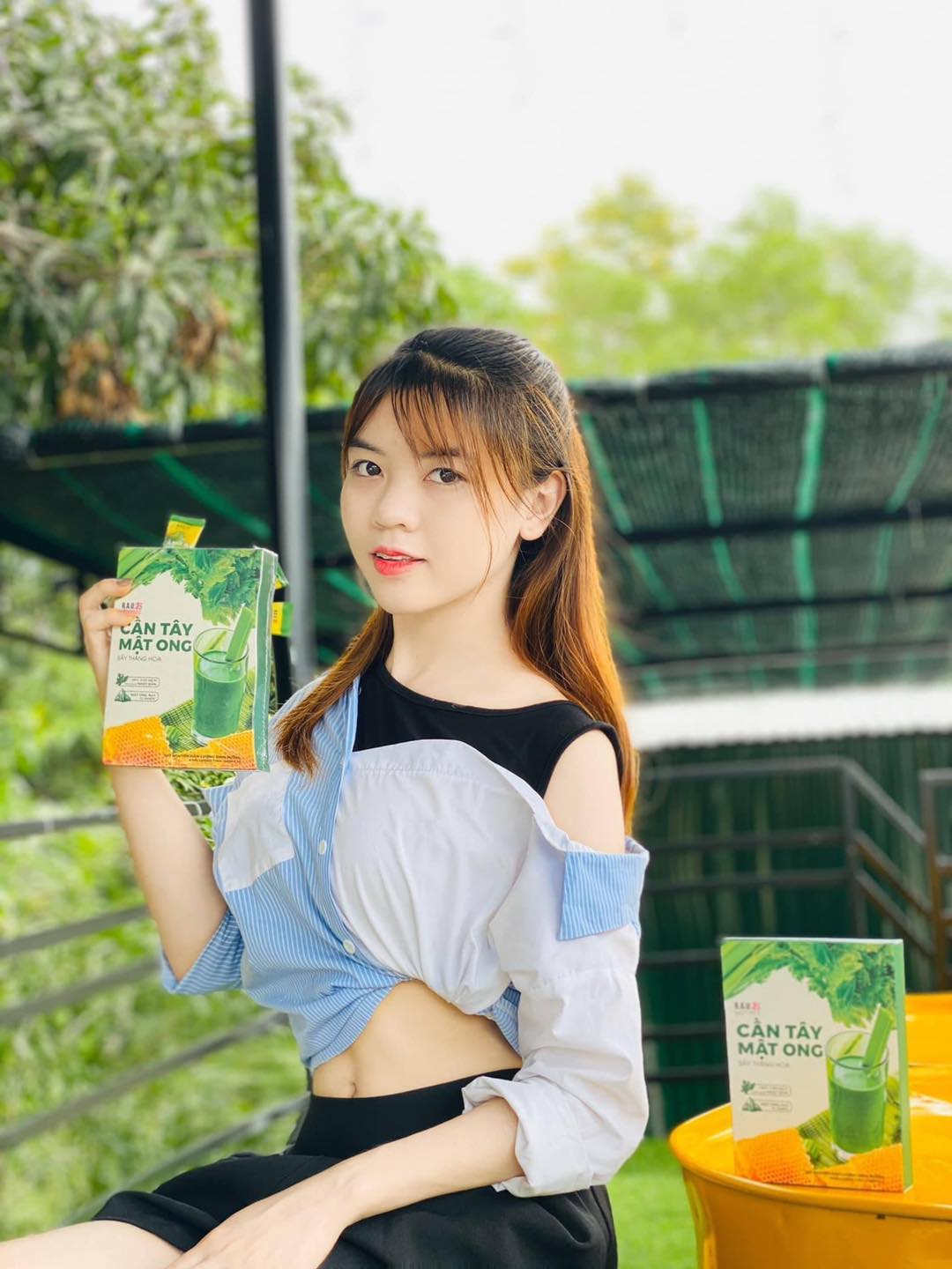 Nếu bạn không có thời gian ép nước Cần Tây thì dùng ngay CẦN TÂY MẬT ONG MOTREE nhé