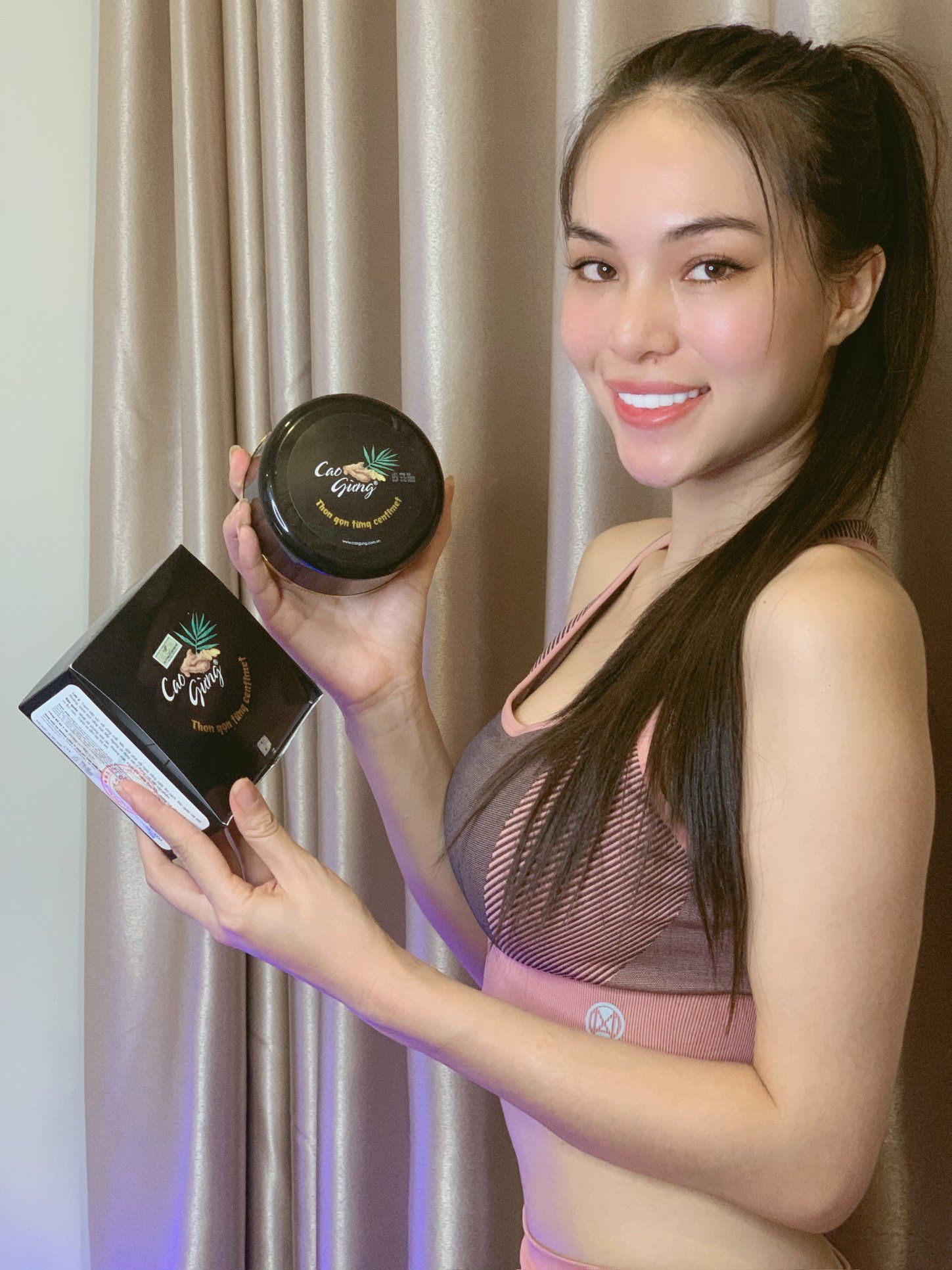 Dùng Cao Gừng thôi đó mà để bụng nhỏ xinh