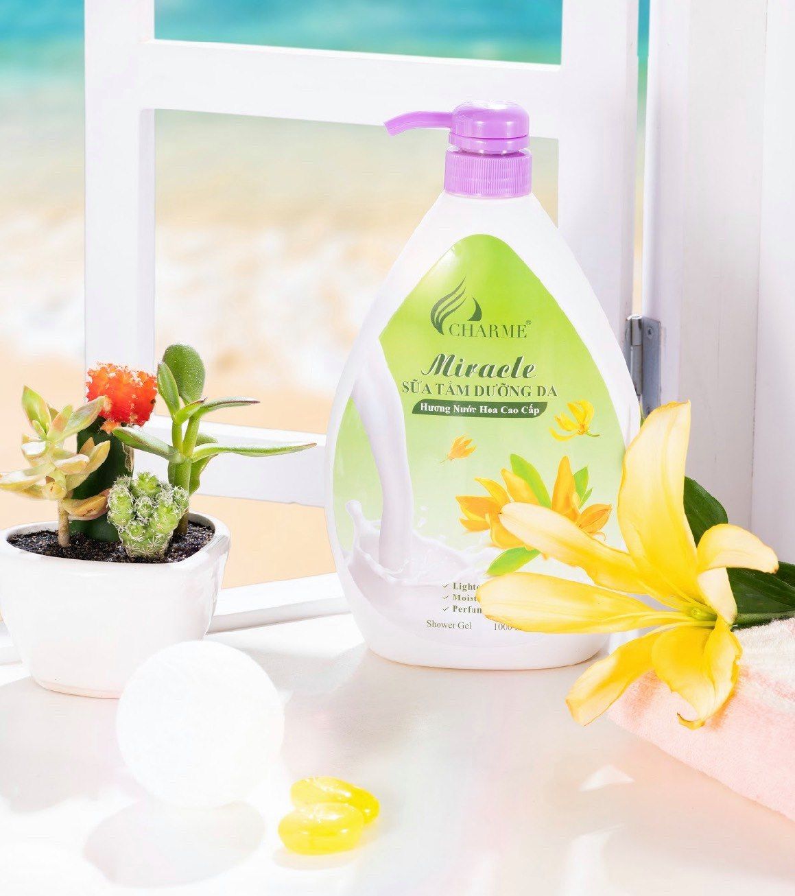 Sữa tắm nước hoa Charme Miracle 1000ml hương Ngọc Lan Tây