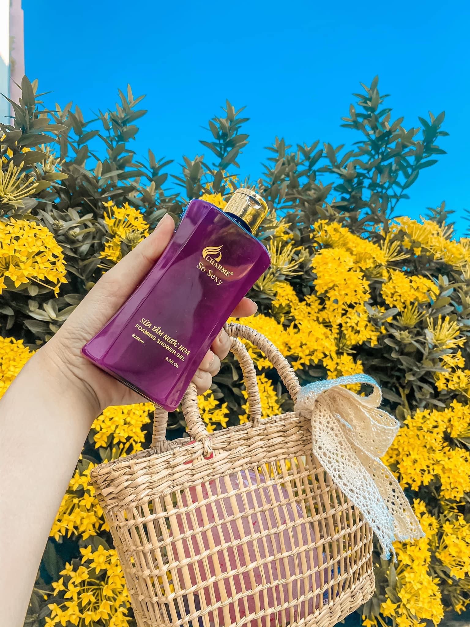 Sữa tắm Nước hoa Charme So Sexy 250ml Sữa tắm Nước hoa Charme So Sexy 250ml