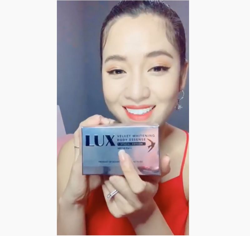 [Clip] Diễn Viên PUKA review sản phẩm Kem body dịch yến LUX