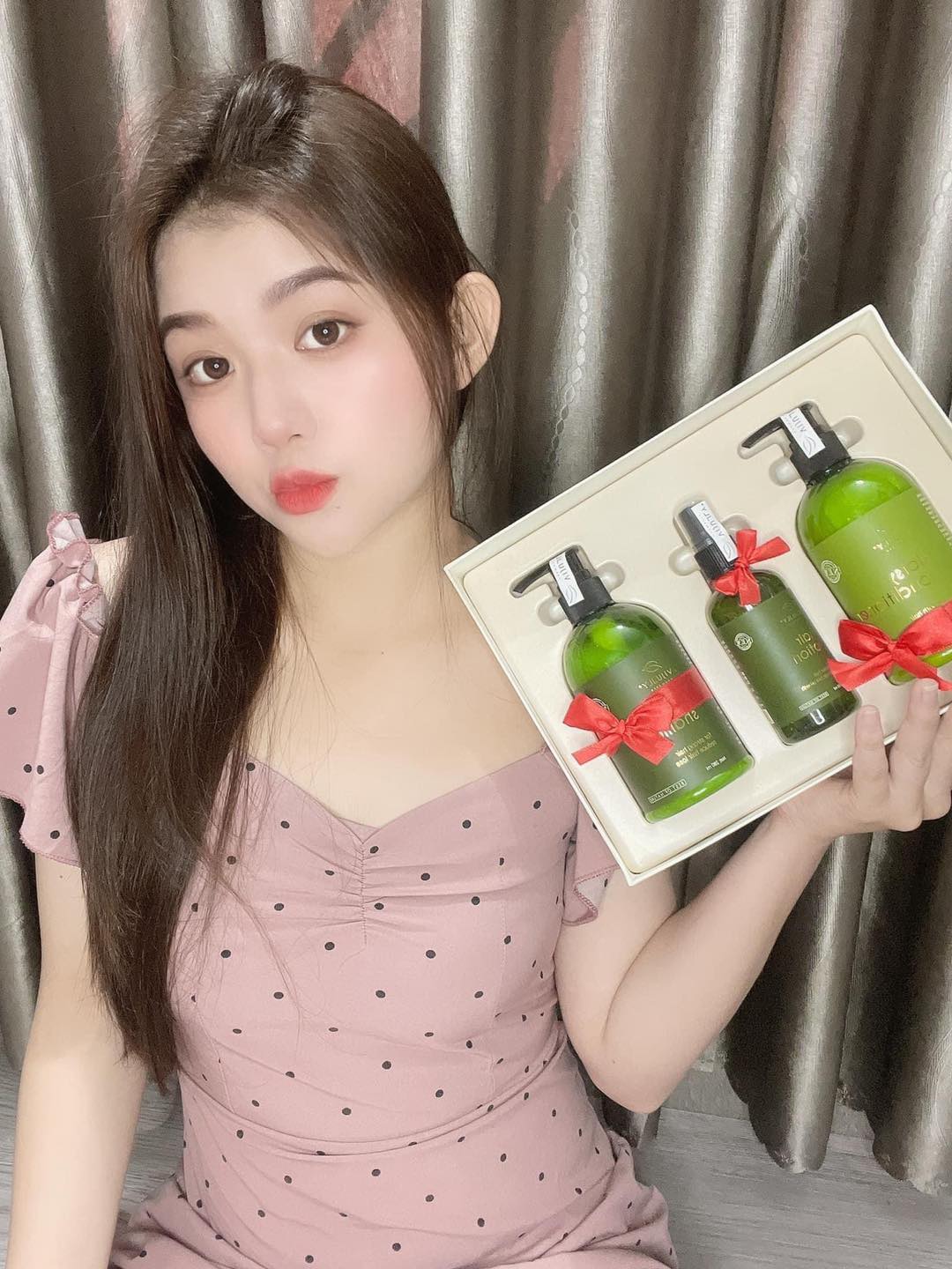 Vậy muốn có tóc đẹp thì dùng gì? Dùng ngay bộ 3 sản phẩm dưỡng tóc Vijully