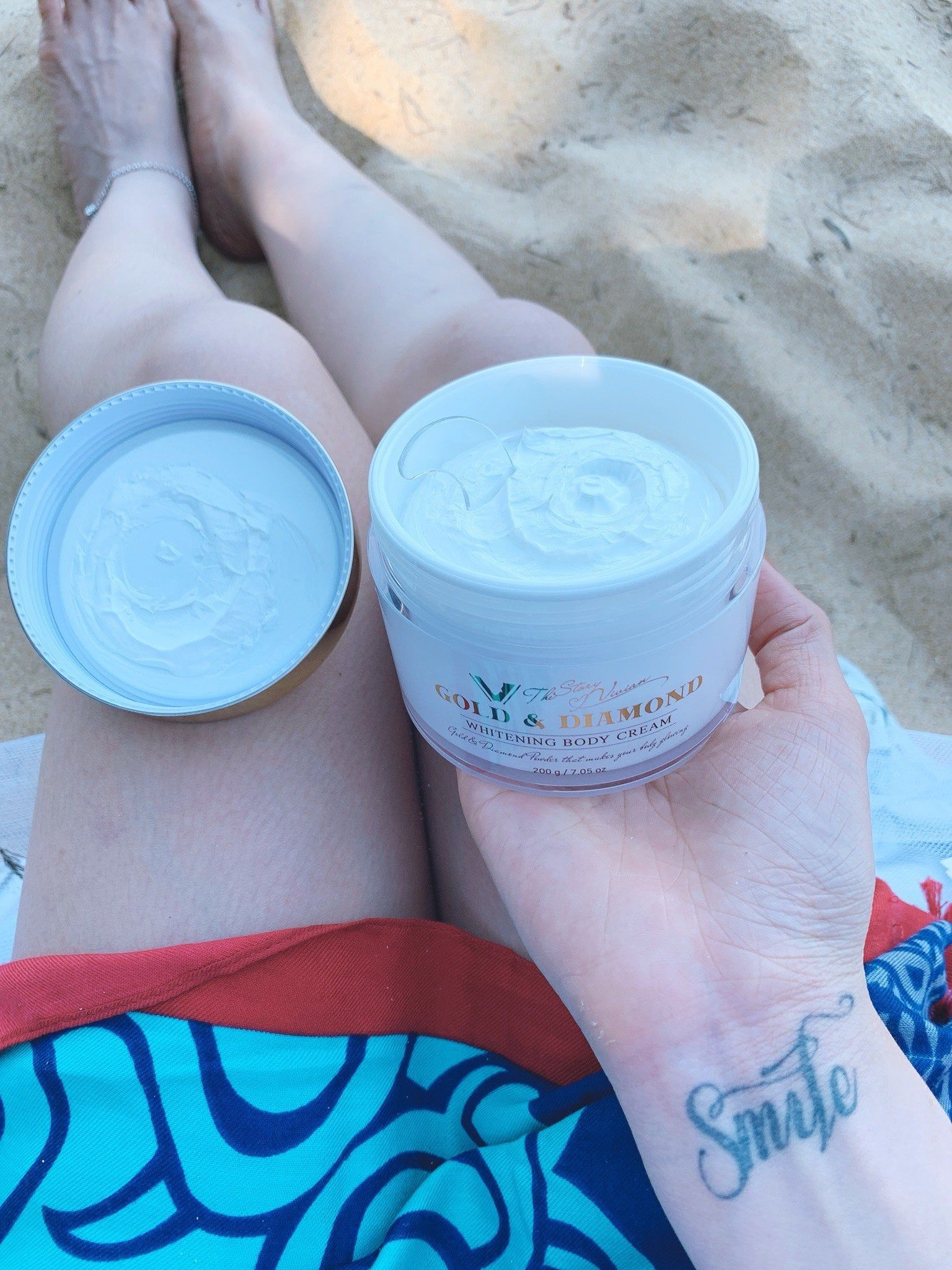 Kem body dưỡng trắng da The Story Vivian Kem body dưỡng trắng da The Story Vivian