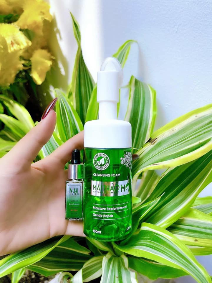 Combo sữa rữa mặt Mai thảo mộc và DR Mai diệt mụn Combo sữa rữa mặt Mai thảo mộc và DR Mai diệt mụn