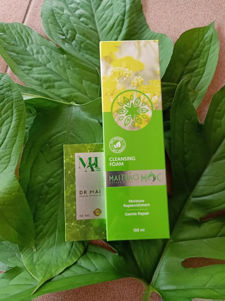 Combo sữa rữa mặt Mai thảo mộc và DR Mai diệt mụn Combo sữa rữa mặt Mai thảo mộc và DR Mai diệt mụn