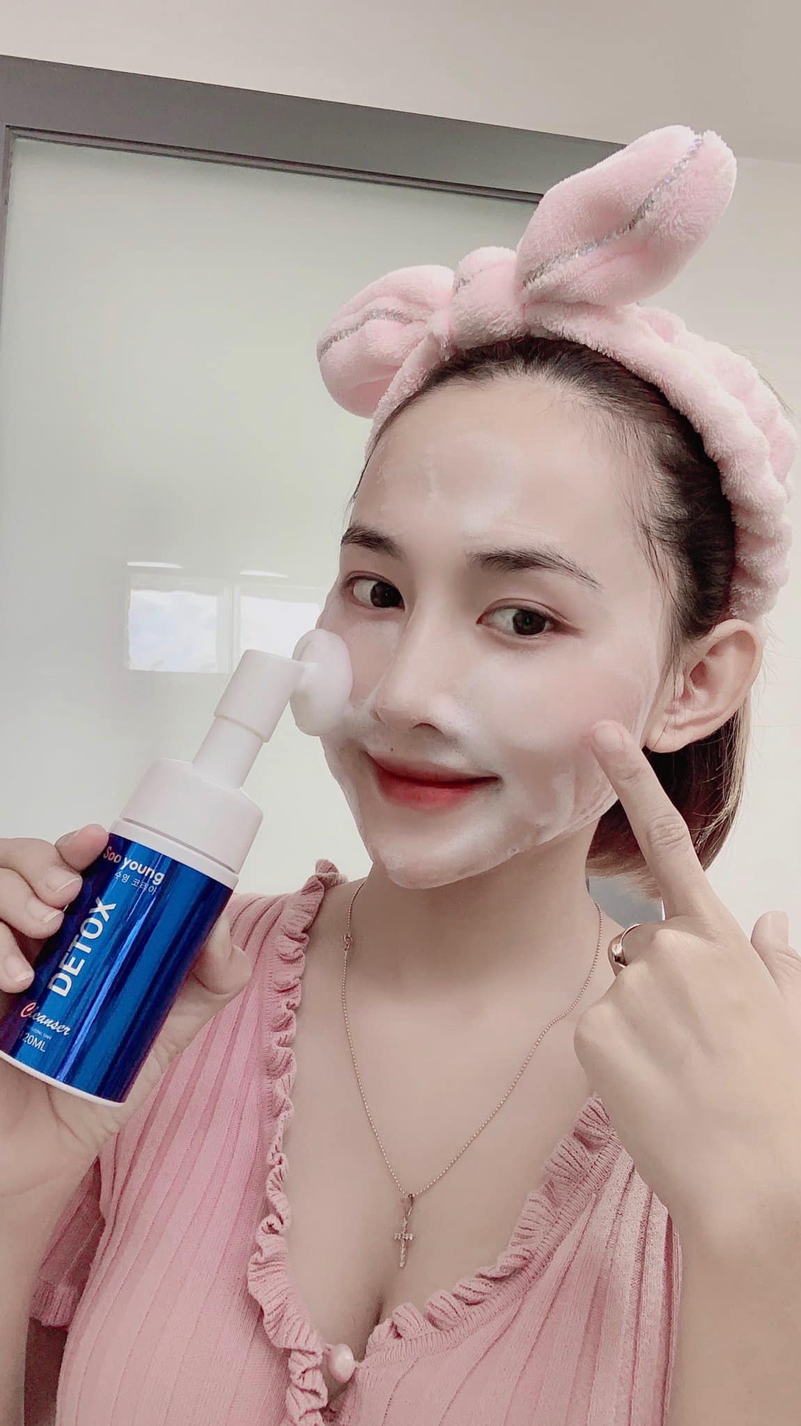 Sữa rửa mặt Detox Cleanser Soo Young có gì hot? Sữa rửa mặt Detox Cleanser Soo Young có gì hot?