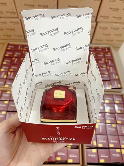 Kem face hàn giúp căng bóng chống lão hóa Soo Young Kem face hàn giúp căng bóng chống lão hóa Soo Young