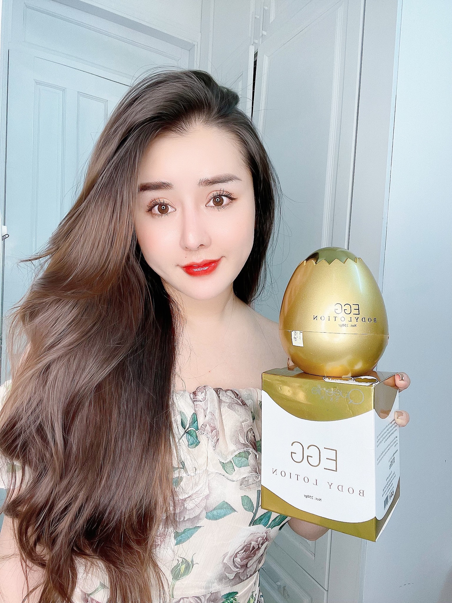 Kem body Trứng Vàng Queenis chính hãng Kem body Trứng Vàng Queenis chính hãng