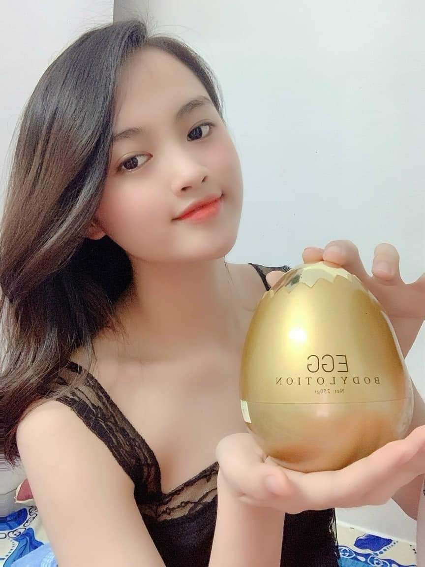 Kem Body Trứng Vàng Queenie Skin - Sản phẩm dưỡng trắng da toàn thân an toàn Kem Body Trứng Vàng Queenie Skin - Sản phẩm dưỡng trắng da toàn thân an toàn