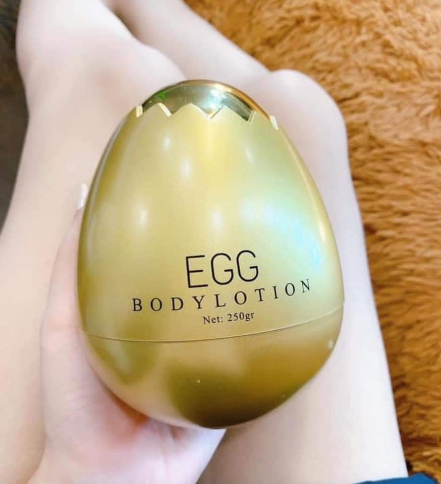 Kem Body Trứng Vàng Queenie Skin - Sản phẩm dưỡng trắng da toàn thân an toàn Kem Body Trứng Vàng Queenie Skin - Sản phẩm dưỡng trắng da toàn thân an toàn