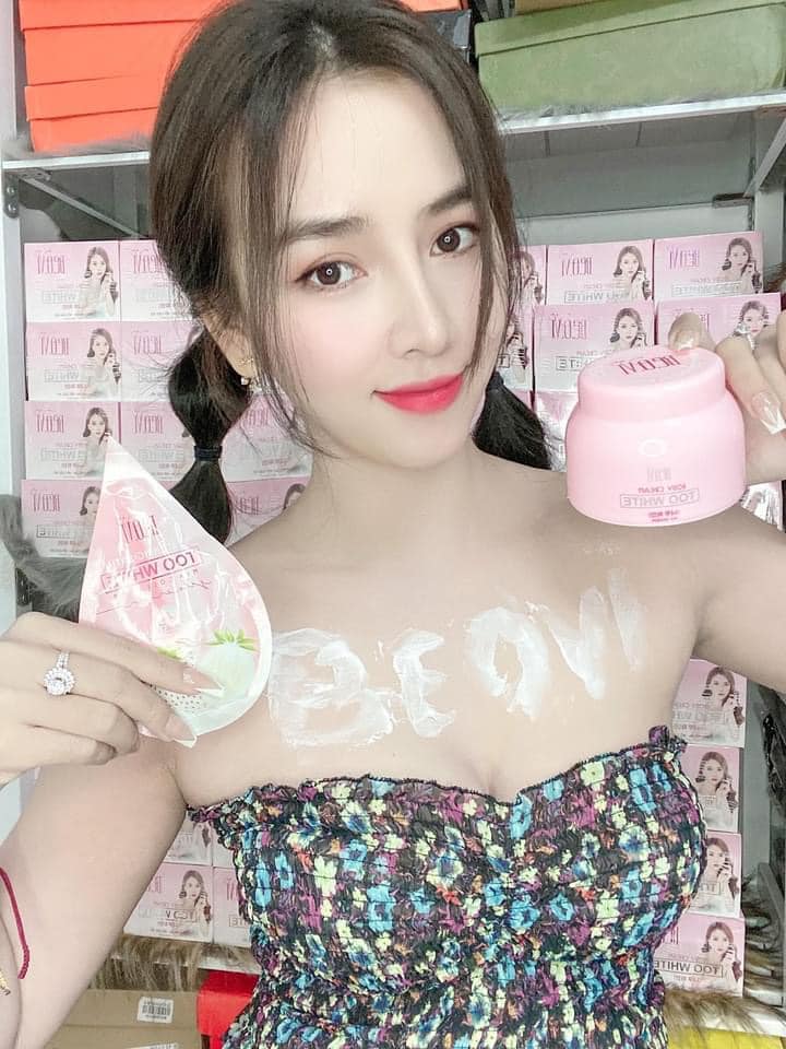 Sử dụng Kem Body Cream Too White của BEOVI sắc đẹp trong tầm tay. 👏👏👏 Sử dụng Kem Body Cream Too White của BEOVI sắc đẹp trong tầm tay. 👏👏👏