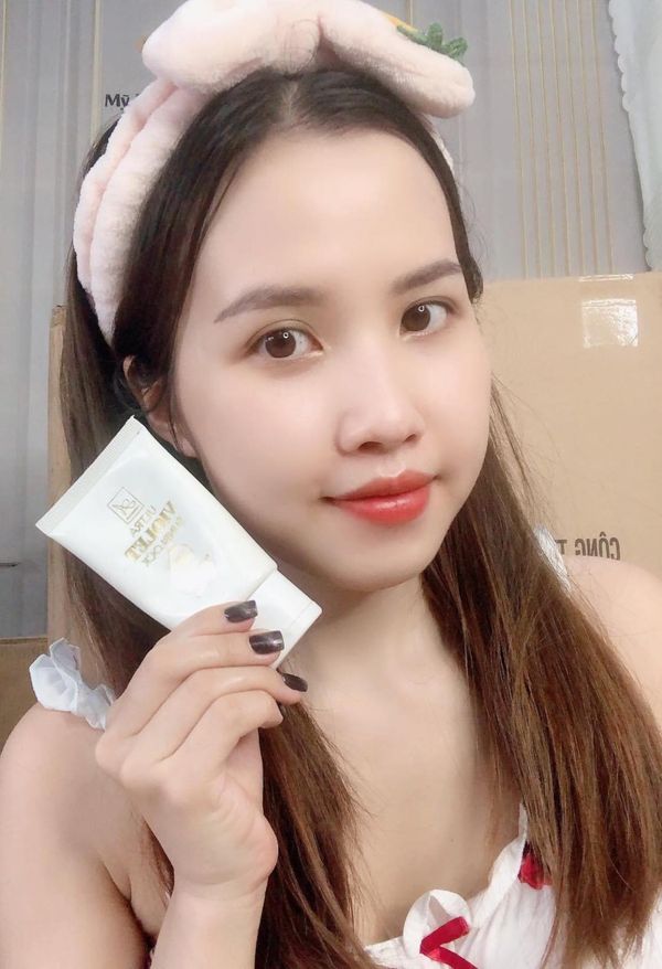Chả sợ gì - Chỉ sợ già, với kem chống nắng A Cosmetics sẽ không còn là nổi sợ Chả sợ gì - Chỉ sợ già, với kem chống nắng A Cosmetics sẽ không còn là nổi sợ