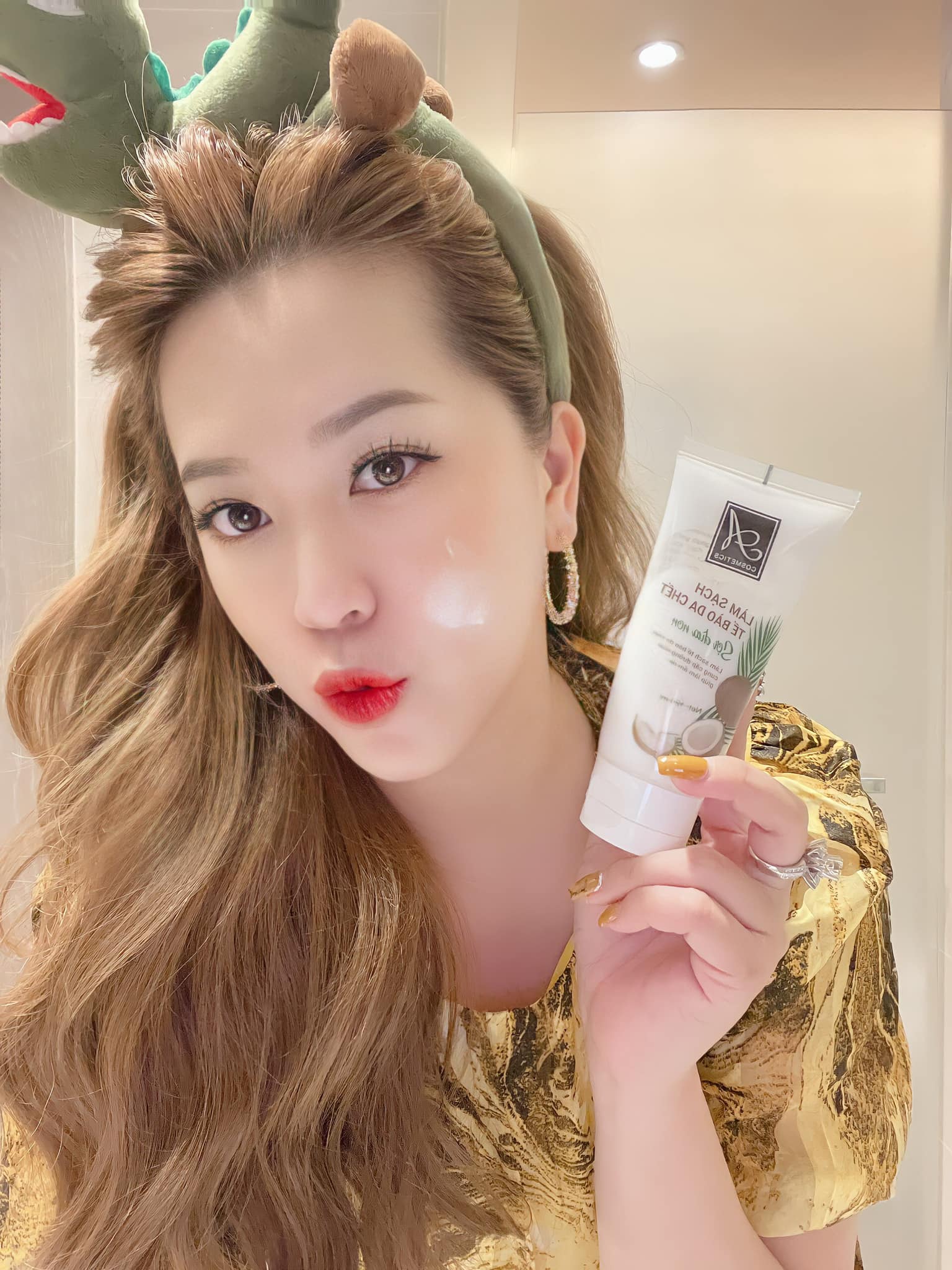 Hỏng có gái xinh nào mà cưỡng lại được cái mùi thơm siêu ngọt béo ngậy của SỢI DỪA NON A cosmetics Hỏng có gái xinh nào mà cưỡng lại được cái mùi thơm siêu ngọt béo ngậy của SỢI DỪA NON A cosmetics