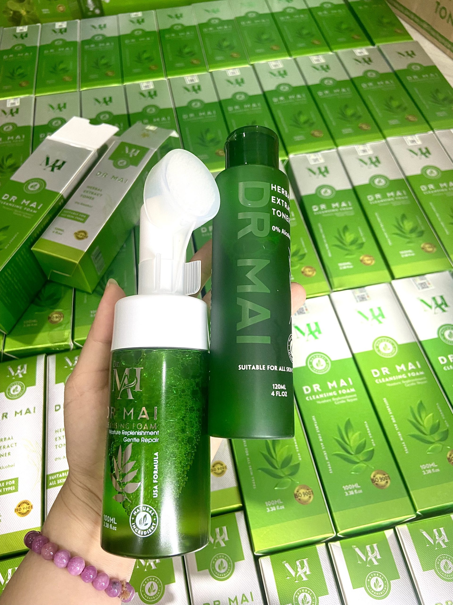 Da sạch mụn không còn khó với DR MAI ???