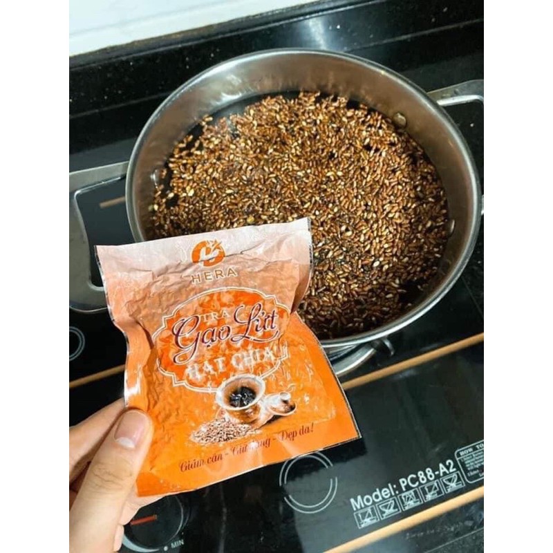 Cố tình nhịn ăn cân không giảm vô tình uống trà gạo lứt Hera Plus giảm 6kg Cố tình nhịn ăn cân không giảm vô tình uống trà gạo lứt Hera Plus giảm 6kg
