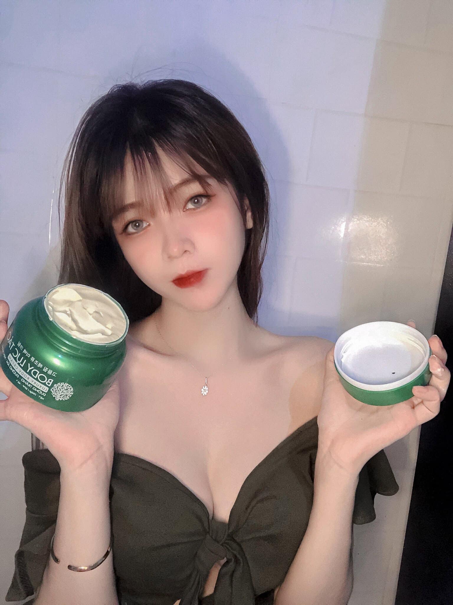 Body lục tảo bảo bối cho làn da căng muót trắng nõn nà. Body lục tảo bảo bối cho làn da căng muót trắng nõn nà.