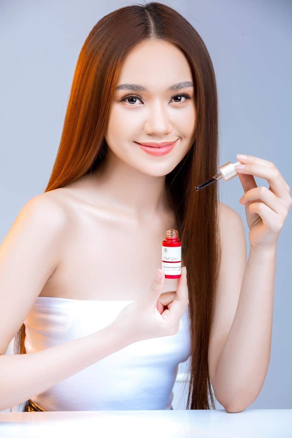 Vẻ đẹp ấn sâu của huyết sâm Bà Lão phiên bản tiêu chuẩn và phiên bản plus Vẻ đẹp ấn sâu của huyết sâm Bà Lão phiên bản tiêu chuẩn và phiên bản plus