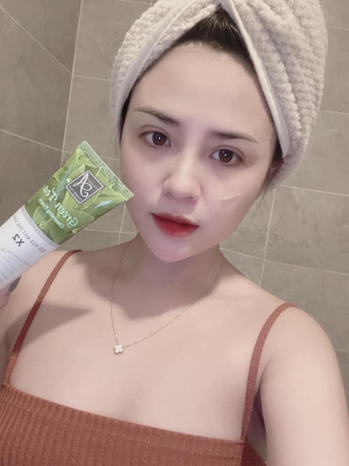 Sạch bụi bẩn, dịu nhẹ cùng sữa rửa mặt trà xanh thiên nhiên A COSMETICS Sạch bụi bẩn, dịu nhẹ cùng sữa rửa mặt trà xanh thiên nhiên A COSMETICS
