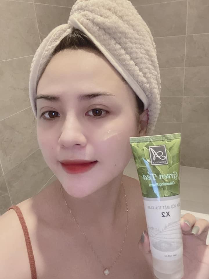 Sạch bụi bẩn, dịu nhẹ cùng sữa rửa mặt trà xanh thiên nhiên A COSMETICS Sạch bụi bẩn, dịu nhẹ cùng sữa rửa mặt trà xanh thiên nhiên A COSMETICS