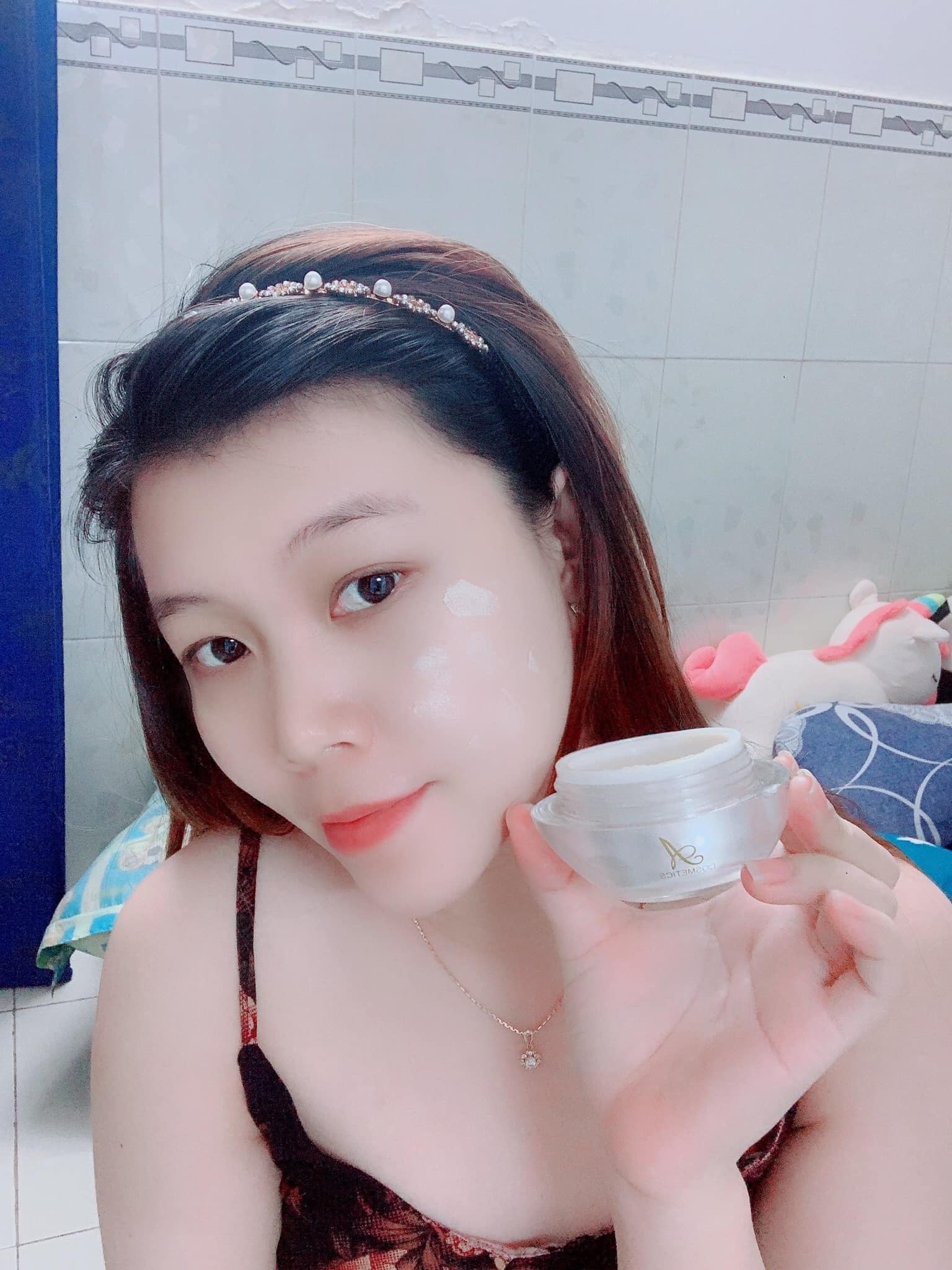 Chất kem face pháp trăm người thích, triệu người xài A COSMETICS Chất kem face pháp trăm người thích, triệu người xài A COSMETICS
