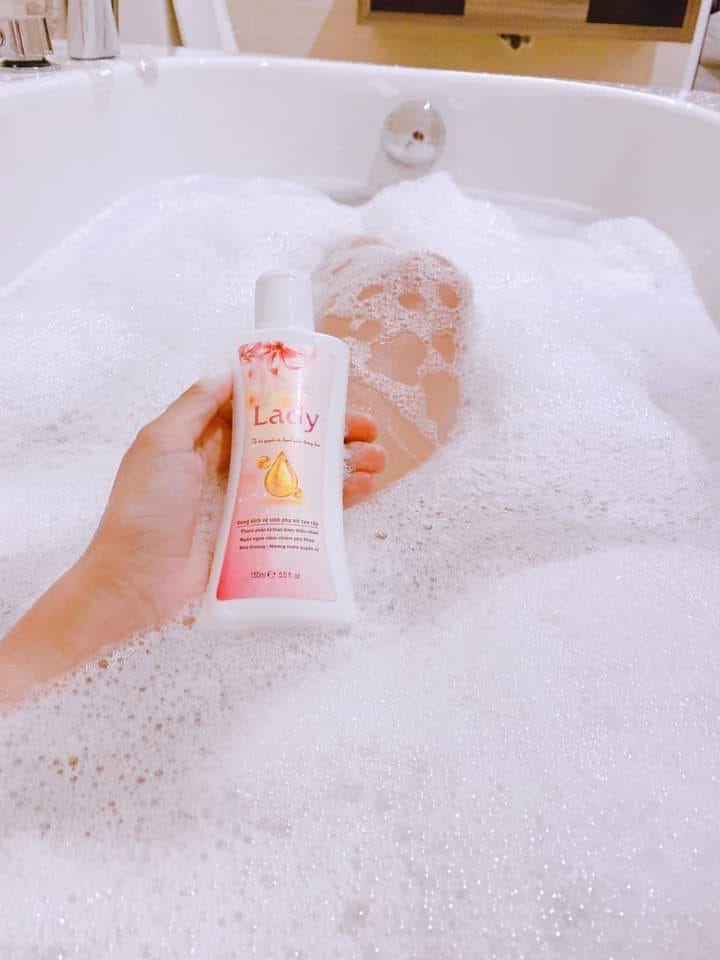 Nồng nàng quyến rũ - bí quyết chốn phòng the dung dịch vệ sinh Lady ĐÔNG Y HỒNG TÂM Nồng nàng quyến rũ - bí quyết chốn phòng the dung dịch vệ sinh Lady ĐÔNG Y HỒNG TÂM