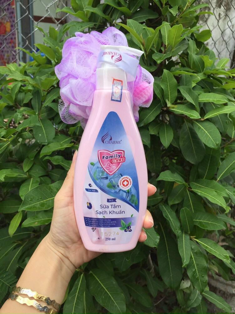 Sữa tắm sạch khuẩn khuyến mãi mua 1 tặng 1 Sữa tắm sạch khuẩn khuyến mãi mua 1 tặng 1