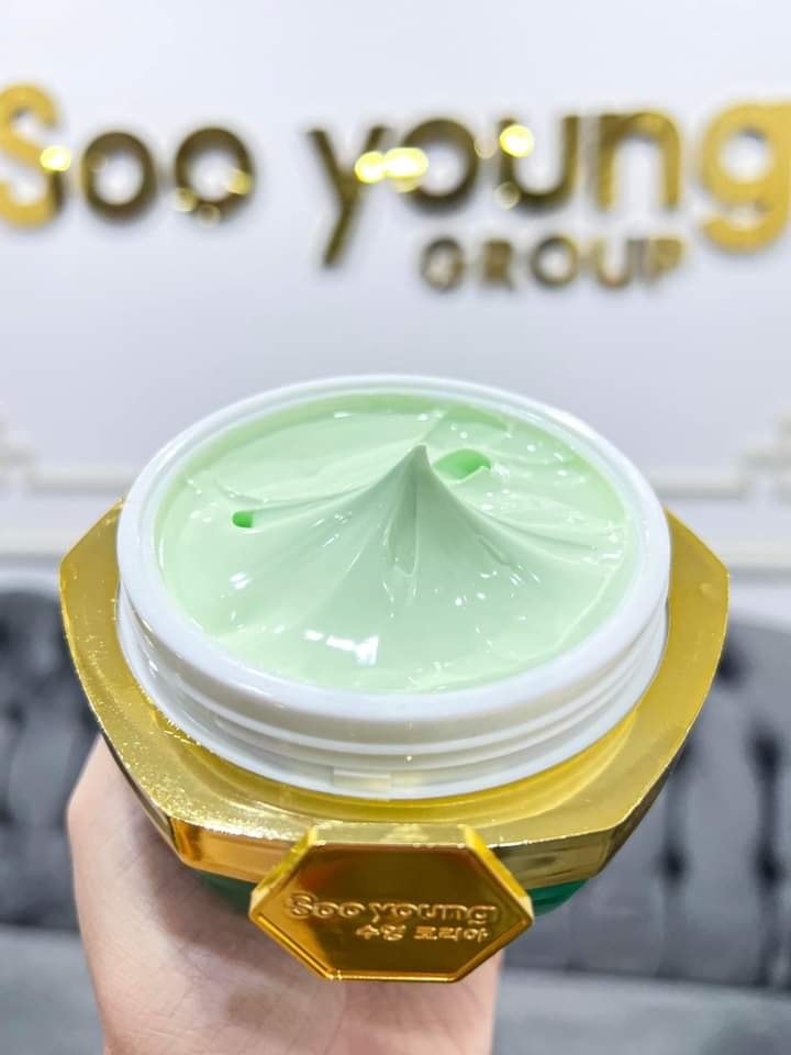 Kem Body Lục Tảo LEGEND SOO YOUNG PHIÊN BẢN 2022 Kem Body Lục Tảo LEGEND SOO YOUNG PHIÊN BẢN 2022