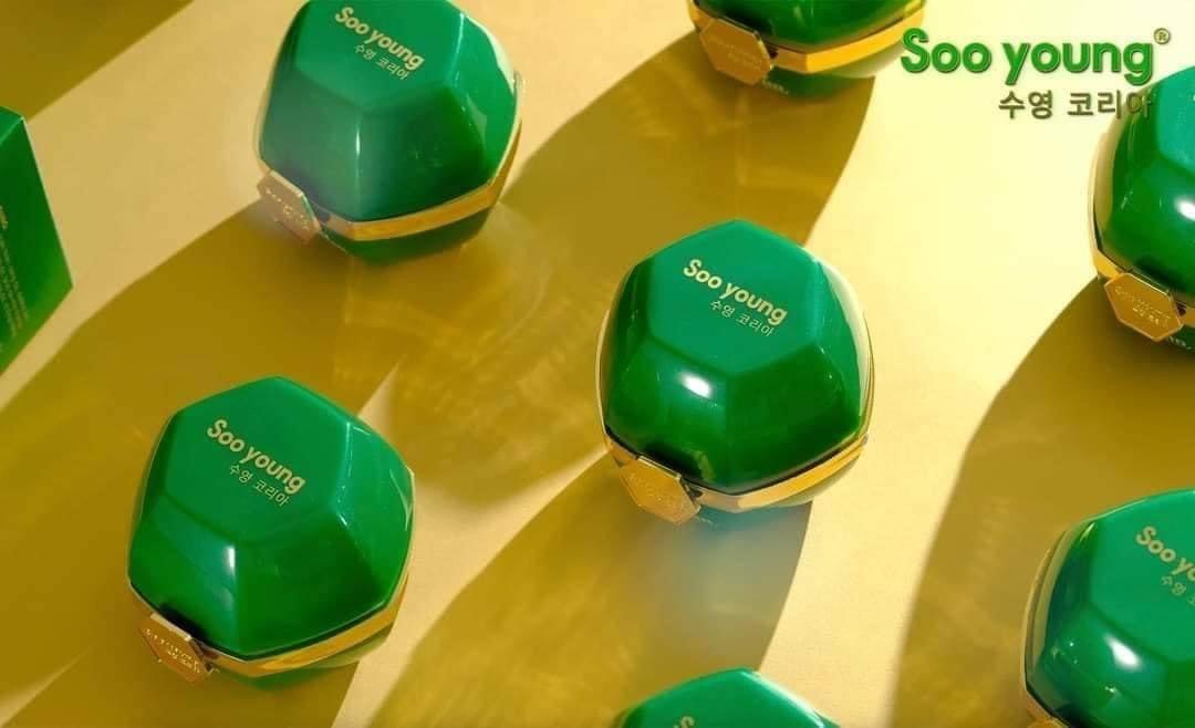 Kem Body Lục tảo Huyền Thoại Legend Soo Young 2022 Kem Body Lục tảo Huyền Thoại Legend Soo Young 2022