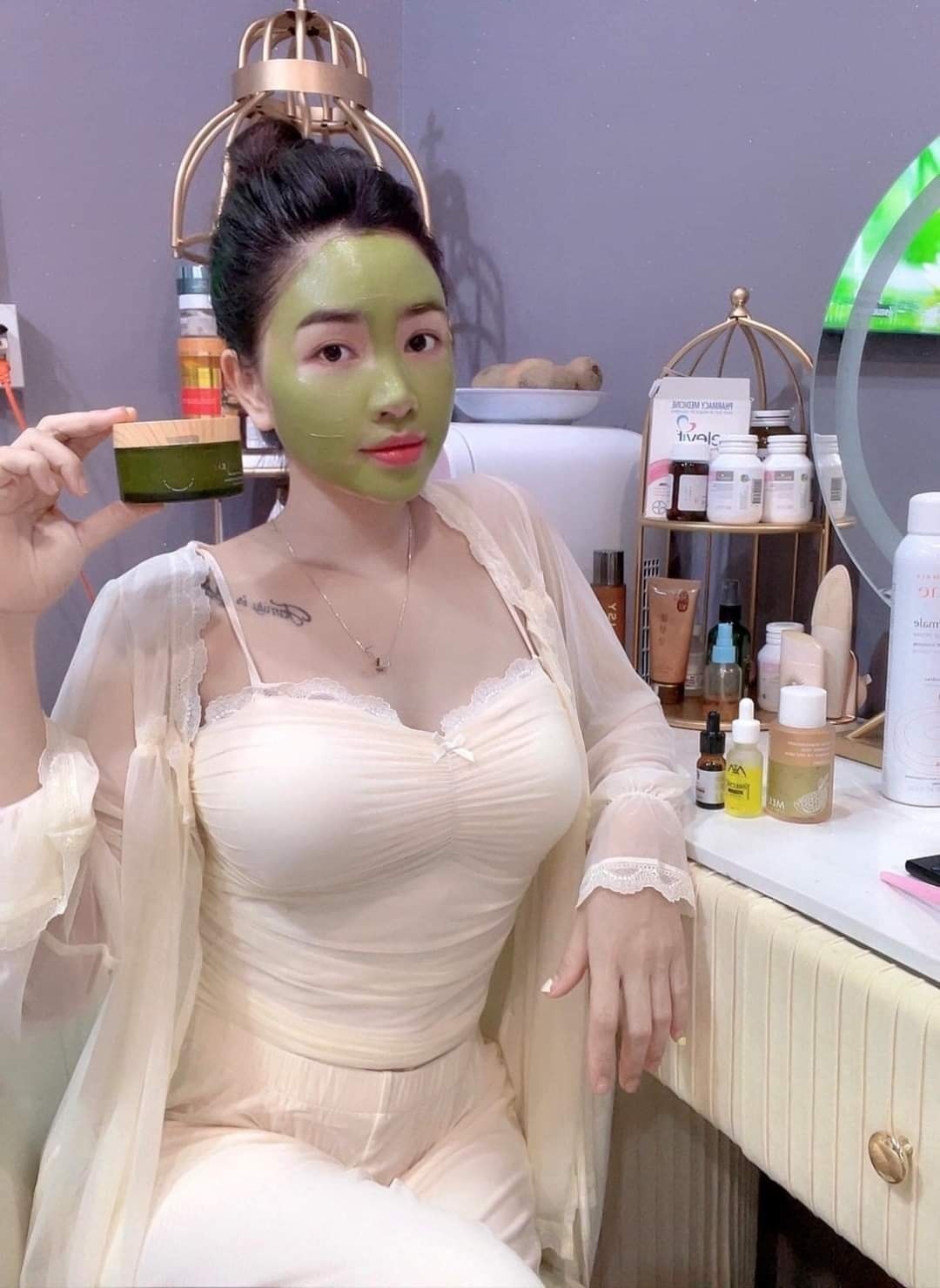 Da xinh căng mịn - hết luôn dầu nhờn nhờ mask diếp cá Meea Organic Da xinh căng mịn - hết luôn dầu nhờn nhờ mask diếp cá Meea Organic