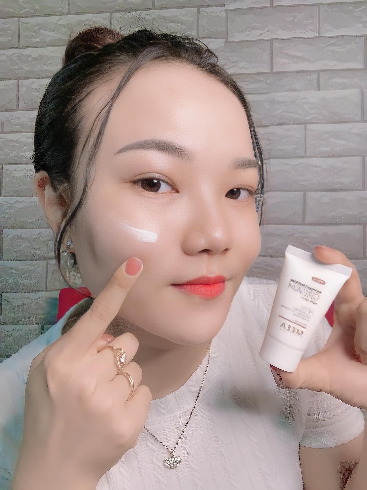 Một lần chống nắng cho da bằng 3 lần dưỡng MEEA ORGANIC Một lần chống nắng cho da bằng 3 lần dưỡng MEEA ORGANIC