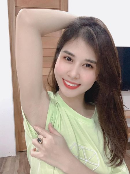 Chịu thâm vĩnh viễn hay là trắng cả đời với serum khử thâm Huyền Phi Cosmetics Chịu thâm vĩnh viễn hay là trắng cả đời với serum khử thâm Huyền Phi Cosmetics