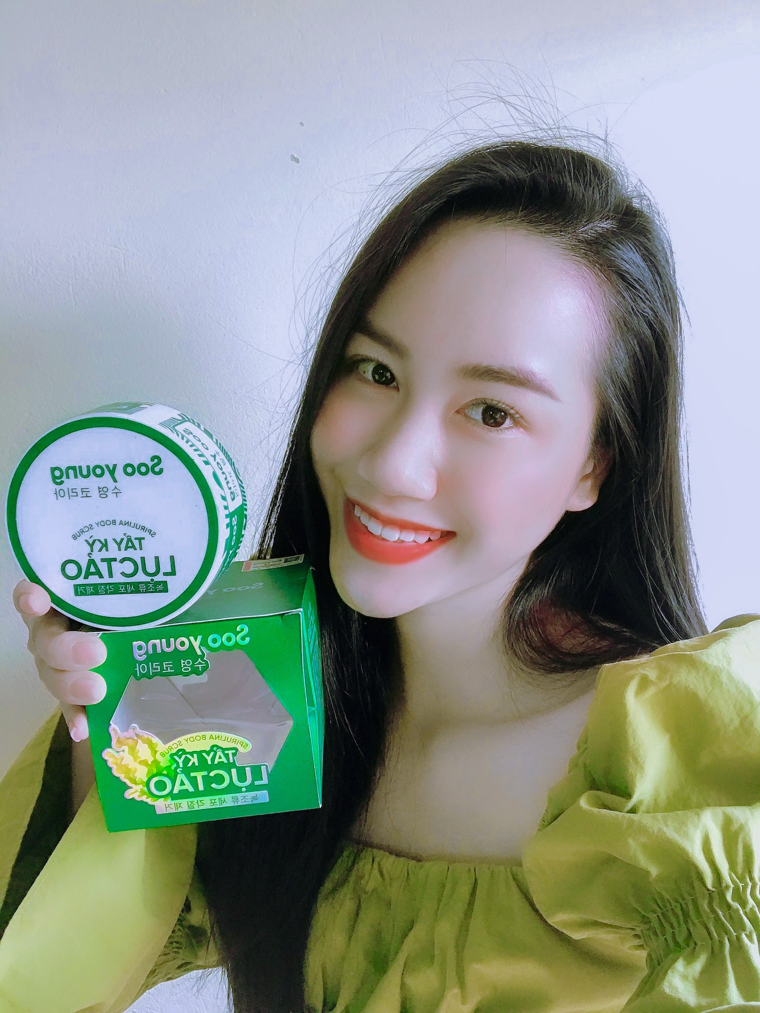 Đã dưỡng da thì không thể thiếu bước tẩy tế bào chết lục tảo Soo Young nha mấy chị Đã dưỡng da thì không thể thiếu bước tẩy tế bào chết lục tảo Soo Young nha mấy chị