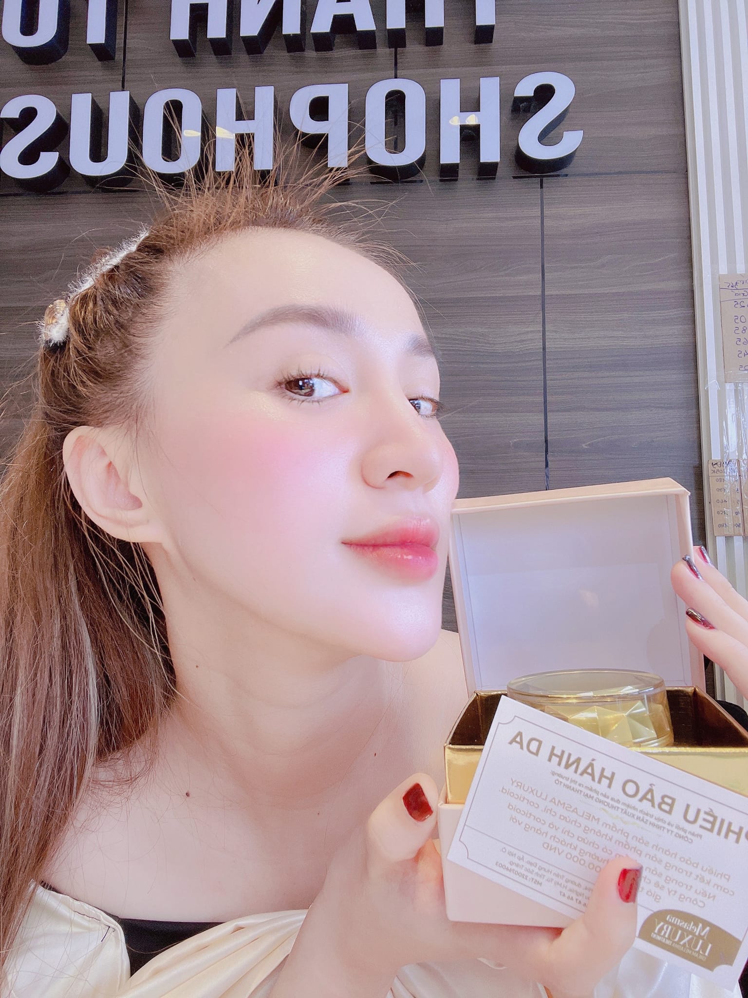 Kem Face Trị Nám Jiuhe Luxury Thanh Tô Kem Face Trị Nám Jiuhe Luxury Thanh Tô