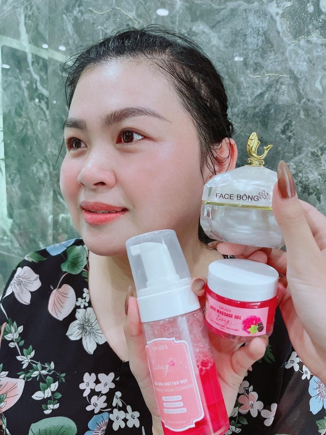 Sữa Rửa Mặt Tạo Bọt ONAYA- Tạm Biệt Ngay Bã Nhờn Bụi Bẩn Gây Mụn Sữa Rửa Mặt Tạo Bọt ONAYA- Tạm Biệt Ngay Bã Nhờn Bụi Bẩn Gây Mụn