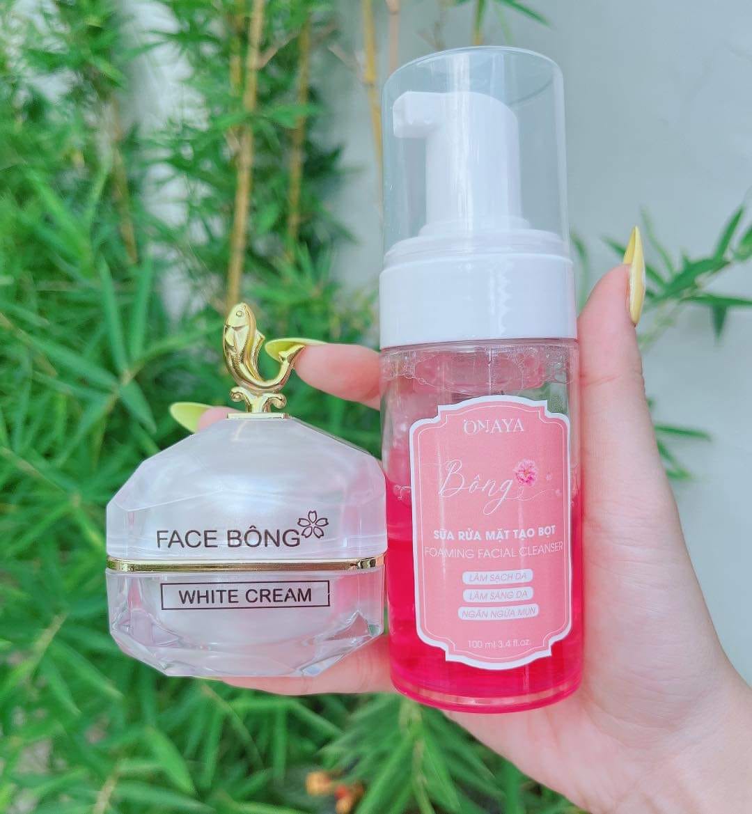 Sữa Rửa Mặt Tạo Bọt ONAYA- Tạm Biệt Ngay Bã Nhờn Bụi Bẩn Gây Mụn Sữa Rửa Mặt Tạo Bọt ONAYA- Tạm Biệt Ngay Bã Nhờn Bụi Bẩn Gây Mụn
