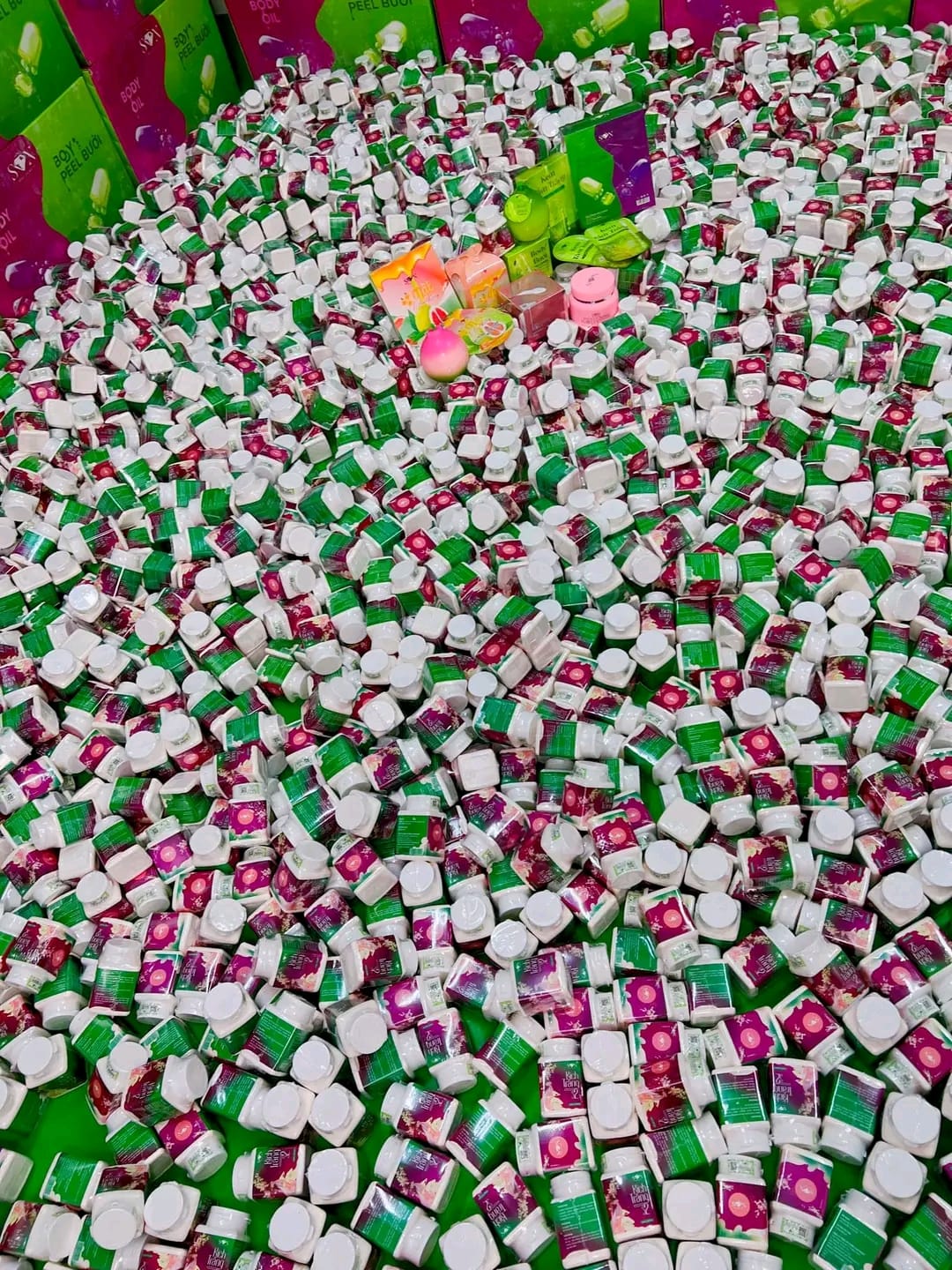 Kích Trắng S2 SON Thơm-Thấm-Mịn-Trắng Kích Trắng S2 SON Thơm-Thấm-Mịn-Trắng