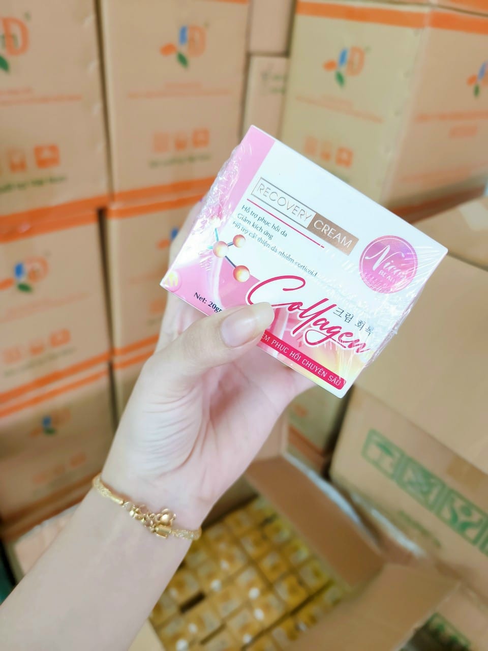 Kem Face Nicos Phục Hồi Chuyên Sâu Collagen-Cải Thiện Sắc Tố Da Tận Sâu Bên Trong Tế Bào Kem Face Nicos Phục Hồi Chuyên Sâu Collagen-Cải Thiện Sắc Tố Da Tận Sâu Bên Trong Tế Bào