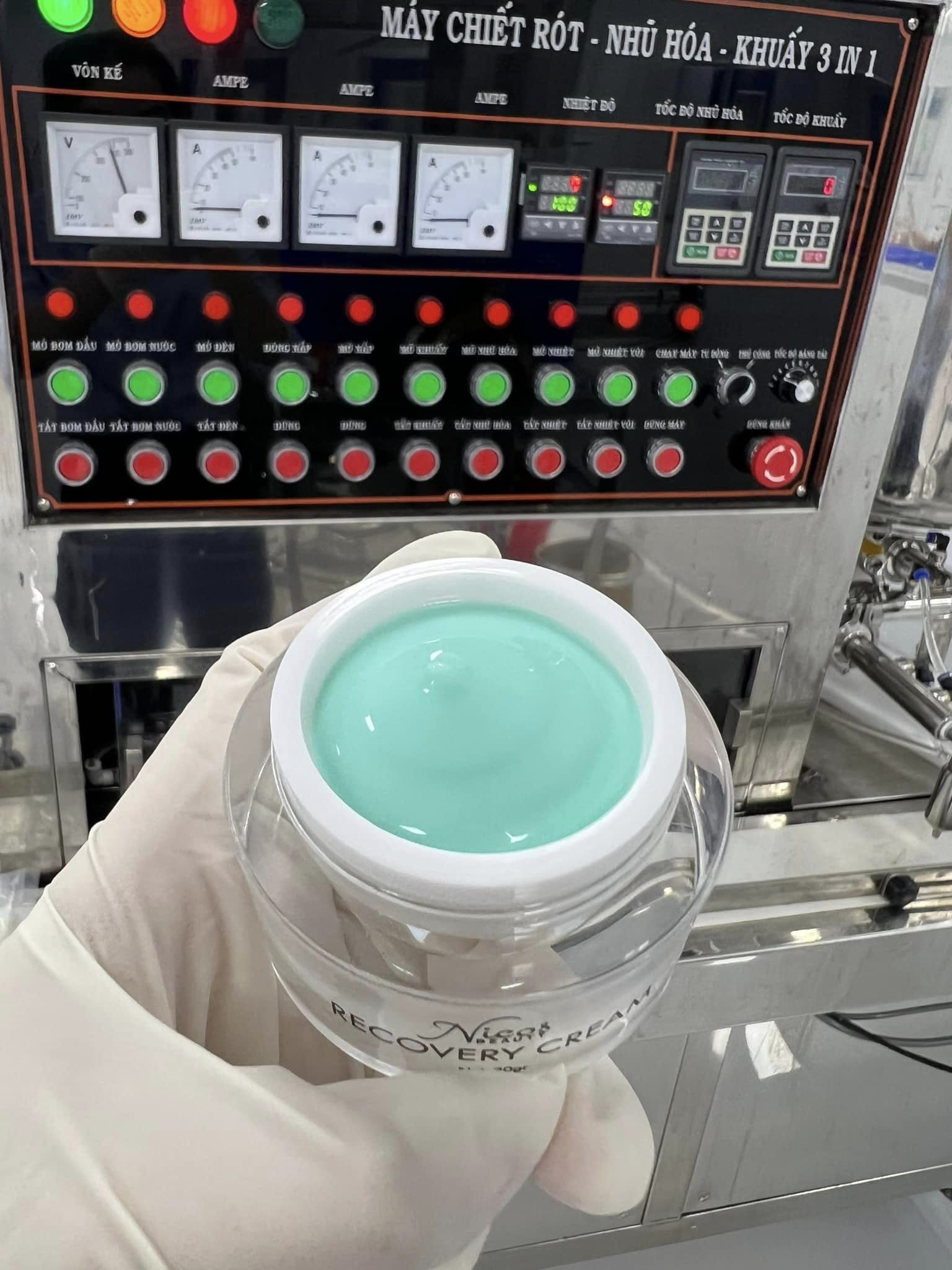 Kem Face Nicos Phục Hồi Chuyên Sâu Collagen-Cải Thiện Sắc Tố Da Tận Sâu Bên Trong Tế Bào Kem Face Nicos Phục Hồi Chuyên Sâu Collagen-Cải Thiện Sắc Tố Da Tận Sâu Bên Trong Tế Bào